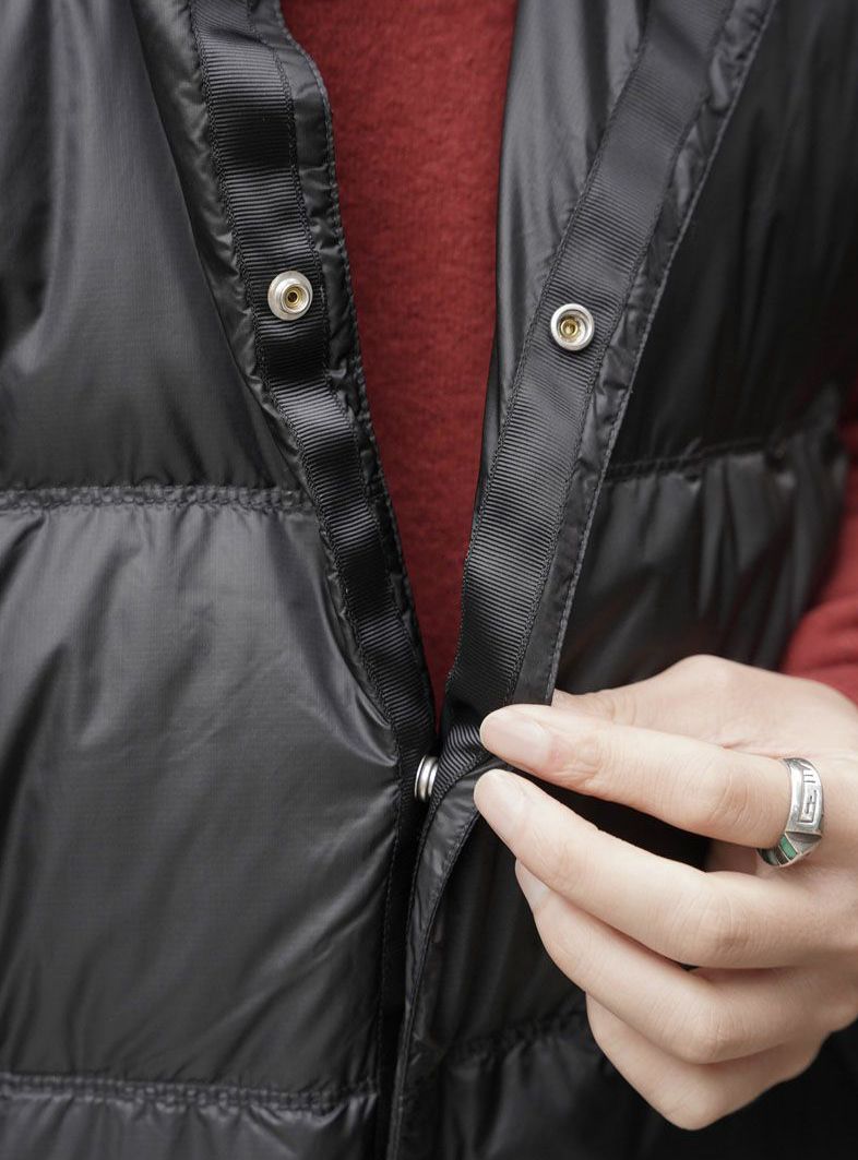 リバーシブル ポケッタブル ダウンベスト -  REVERSIBLE PACKABLE BOWN VEST