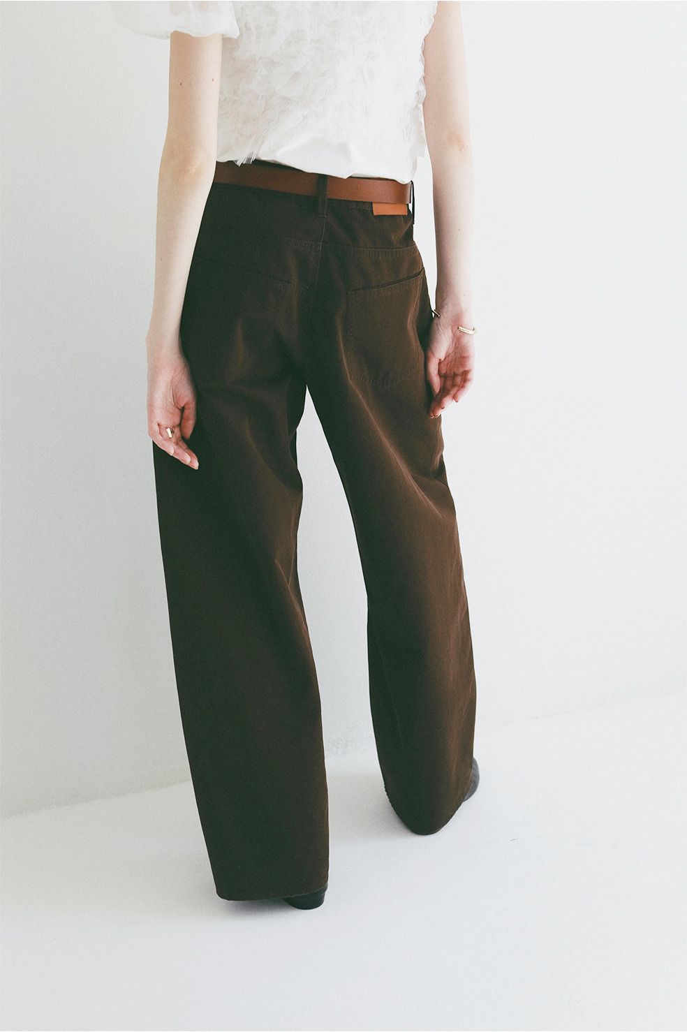 ローウエストバレルパンツ -  LOW WAIST BARREL PANTS (BROWN)