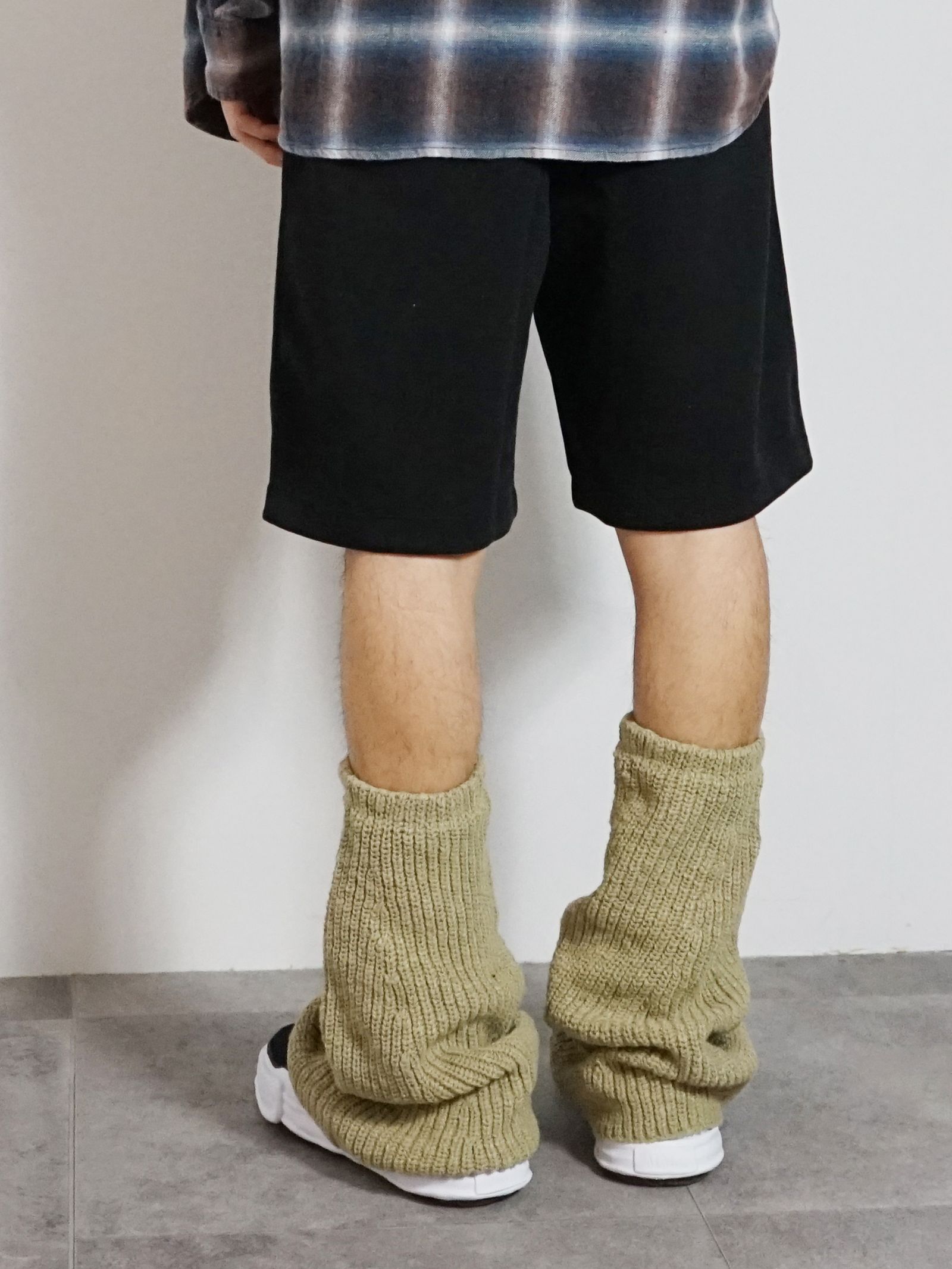 KAMIYA - ニットレッグウォーマー - KNIT LEG WARMERS - KHAKI