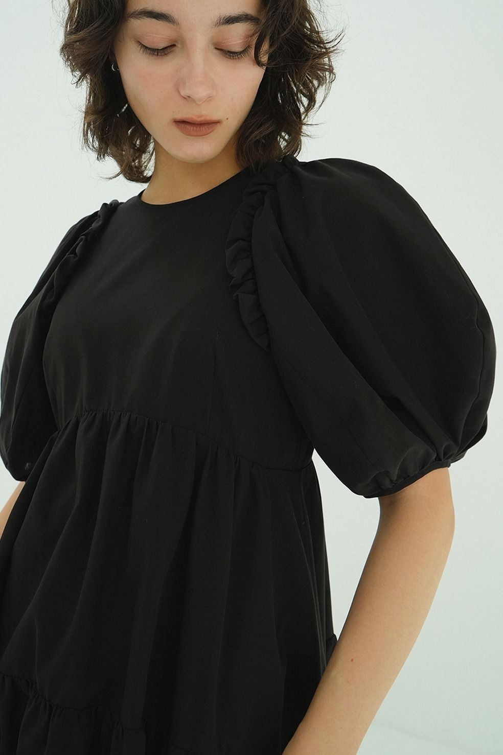 バルーンフリルワンピース -  BUBBLE FRILL ONEPIECE (BLACK)