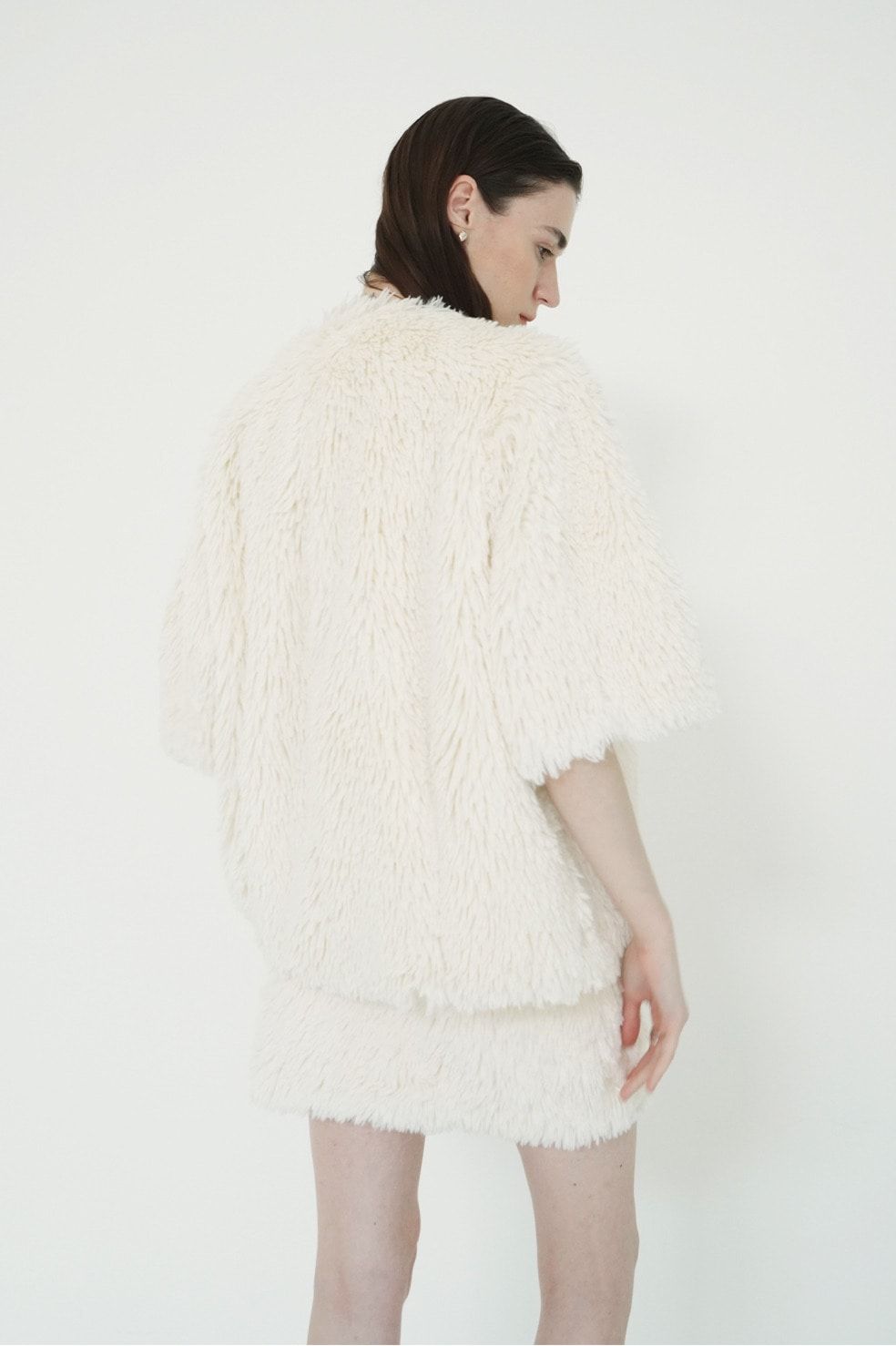ハーフスリーブファージャケット -  HALF SLEEVE FAKE FUR JACKET (IVORY)