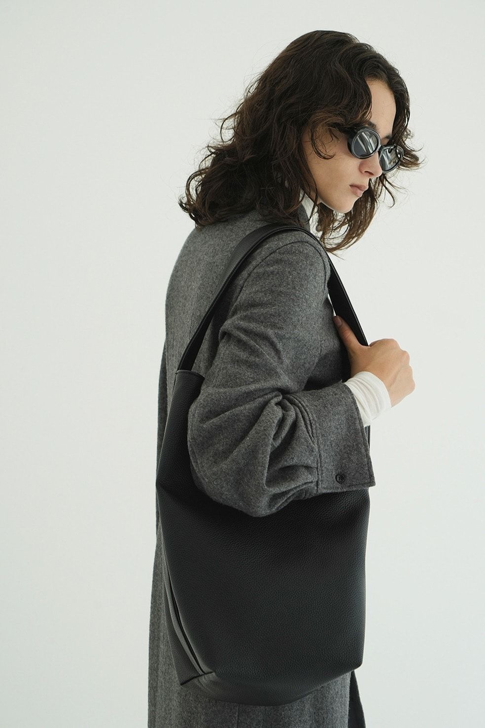 フェイクレザートートバッグ | FAKE LEATHER LARGE TOTE BAG