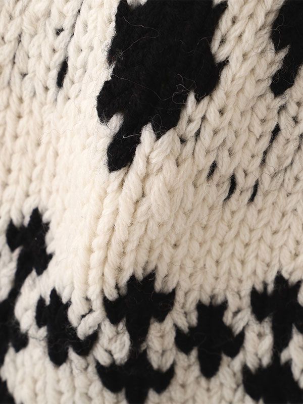ラウンドヨークハンドニットプルオーバー - OFF WHITE