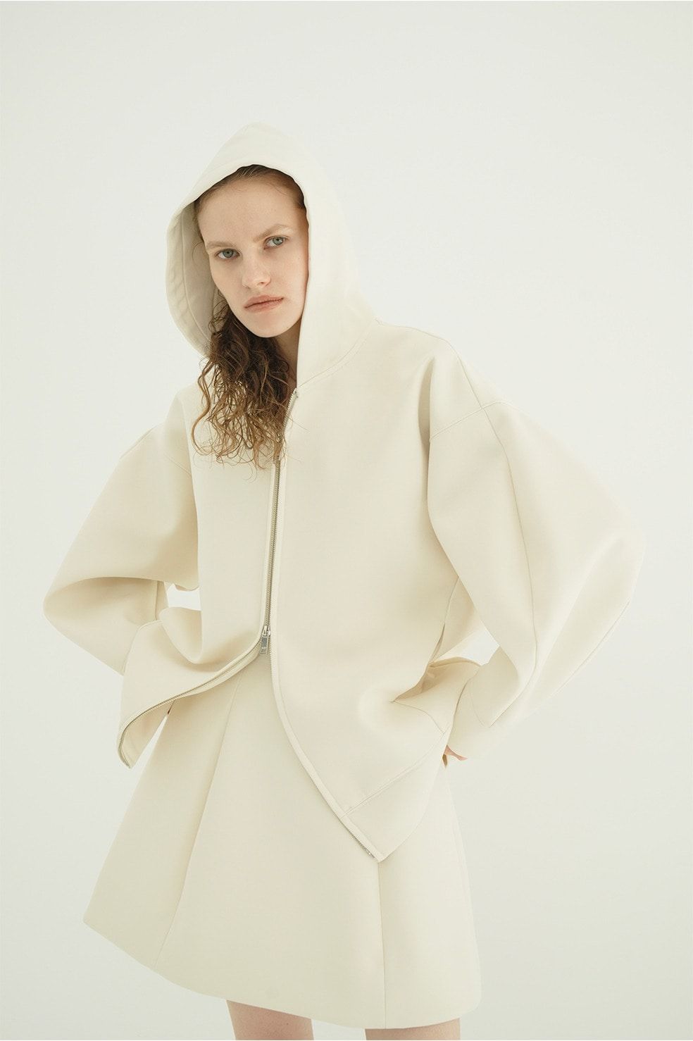 コンストラクティブボンディングフーディ -  CONSTRUCTIVE BONDING HOODIE (IVORY)