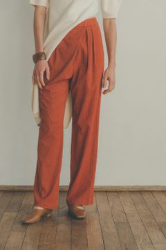 COTTON CREPE OVERLAP TUCK PANTS - ORANGE