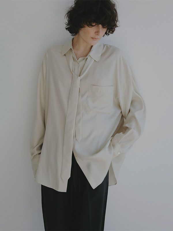 キュプラネクタイオーバーサイズシャツ (LIGHT BEIGE)