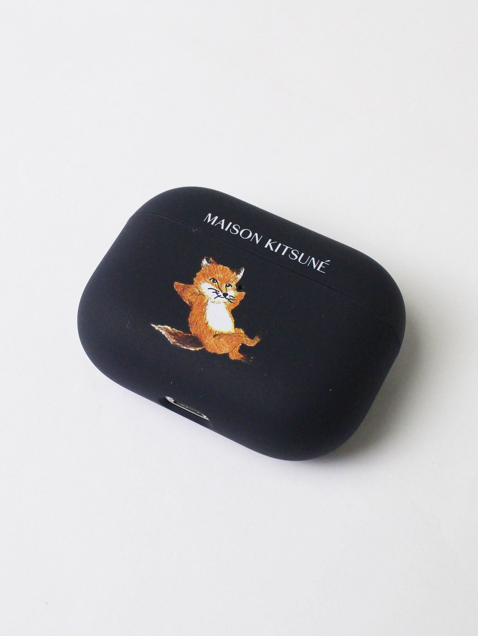 MAISON KITSUNÉ - Airpods Pro case - エアポッズプロケース | ADDICT ...