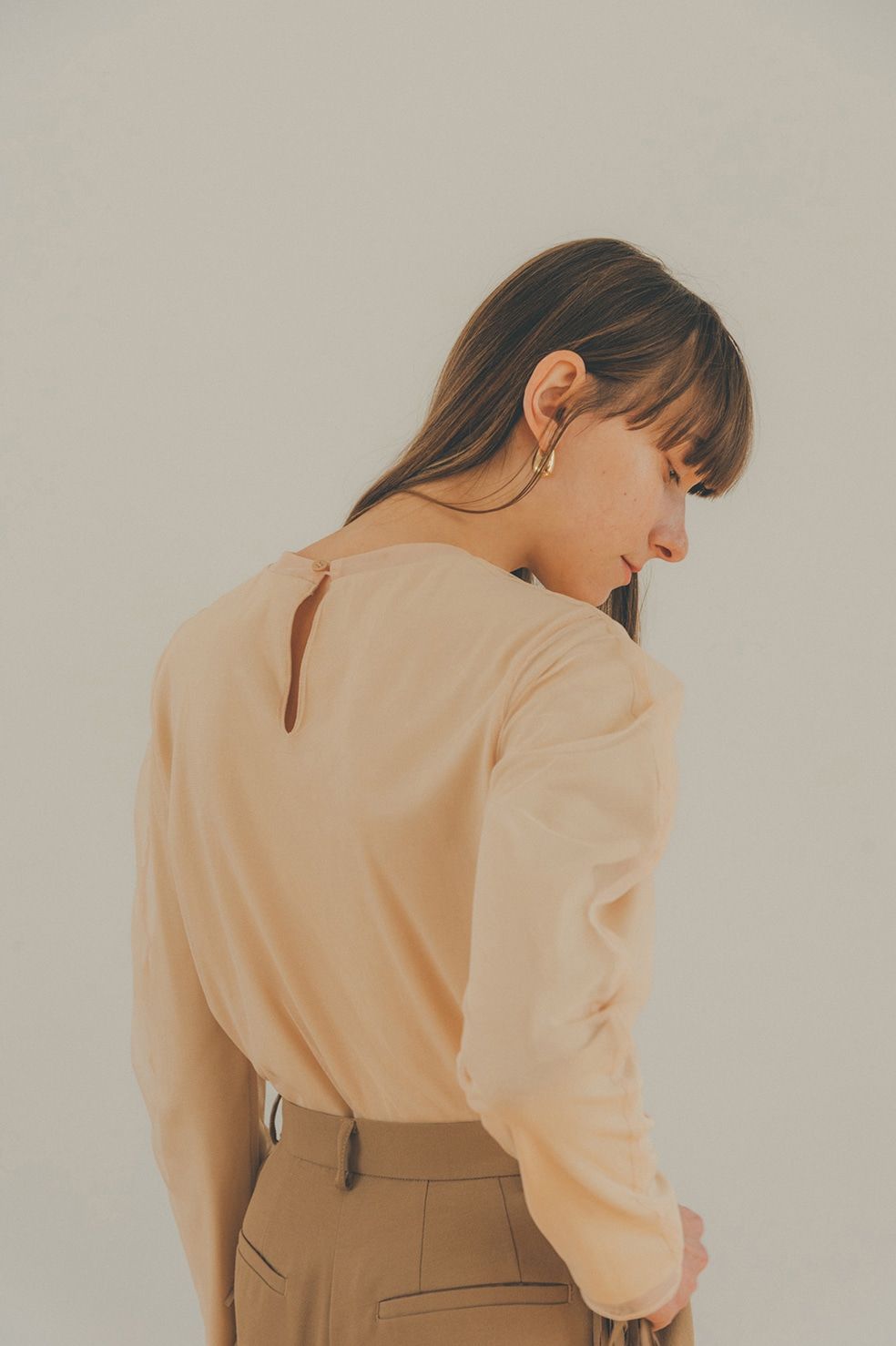 MESH LAYERED COMPACT TOPS - BEIGE