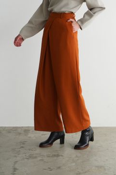 クロス タック ワイド パンツ - CROSS TUCK WIDE PANTS - ORANGE