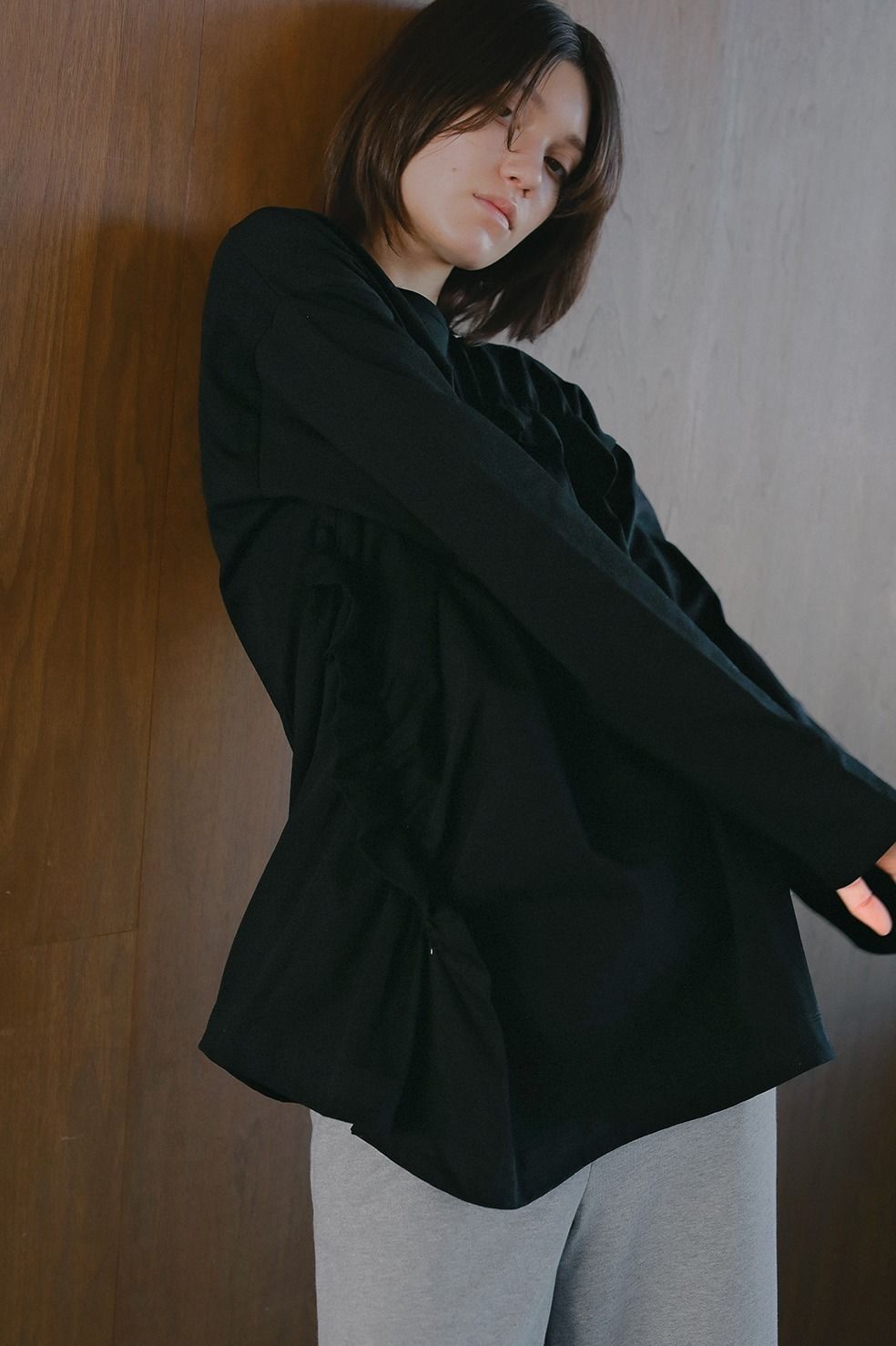 オーバーサイズフリルカットソー - FRILLED LONG T-SHIRT