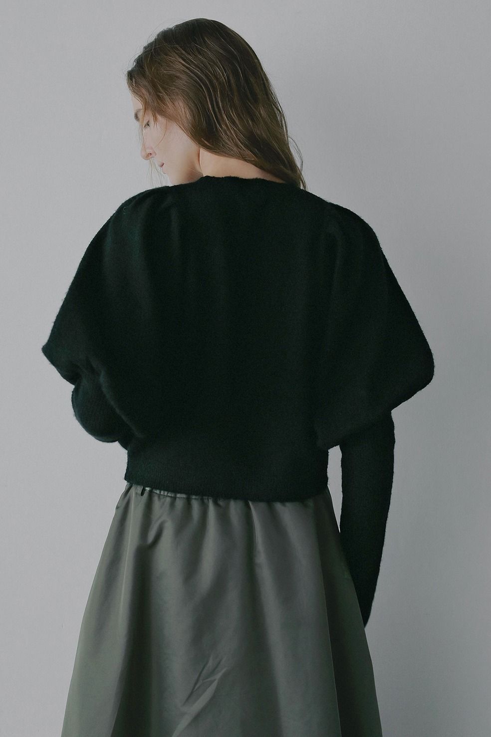 ニットプルオーバー - PUFFY SLEEVE KNIT (BLACK)