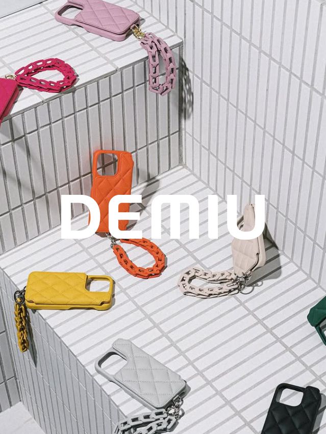 お洒落女子が愛用！DEMIUの【スマホストラップ】が今大人気！