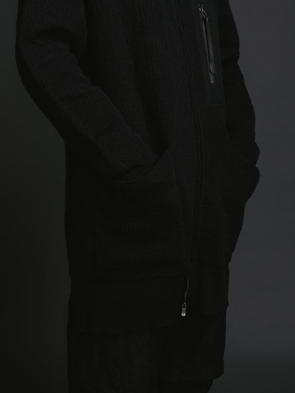 綿カシミヤ ニットブルゾン  -  high neck zip knit BLACK