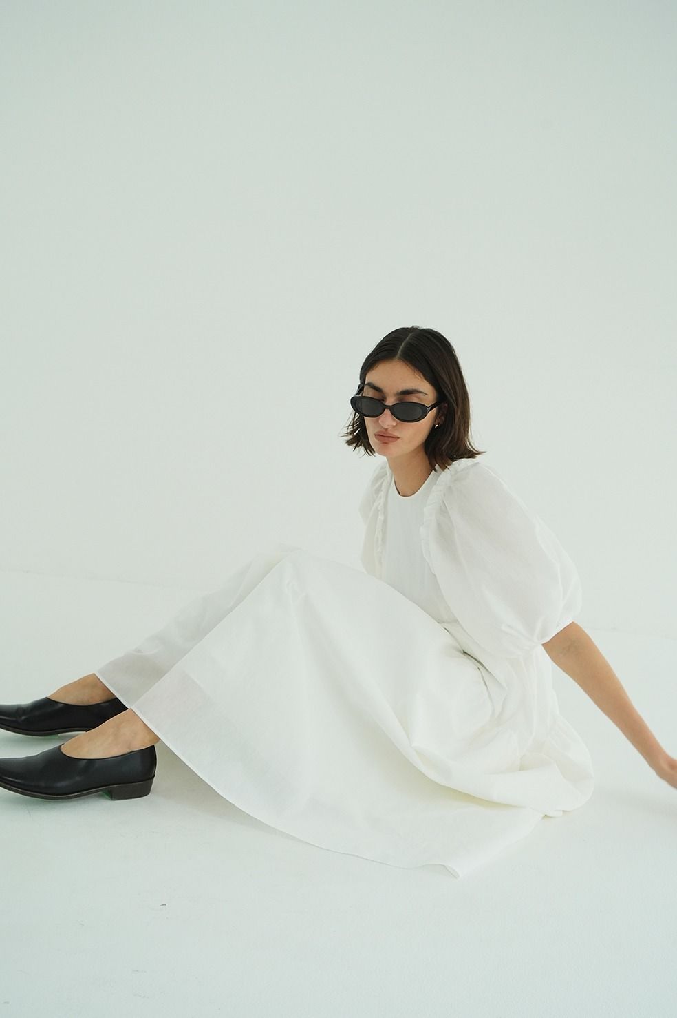 バルーンフリルワンピース -  BUBBLE FRILL ONEPIECE (WHITE)