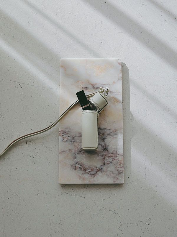 【3色展開】 タンドレザージップリップケース