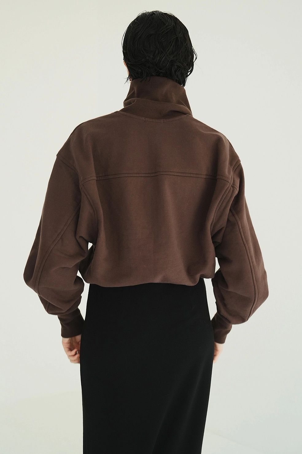 ハーフジップショートトップス｜ HALF ZIP SHORT TOPS (BROWN)