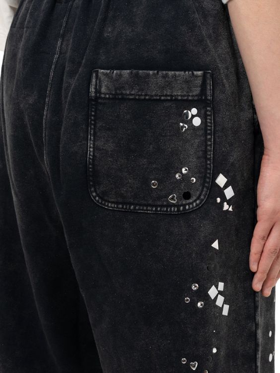 エンベリッシュド ブリーチド スウェットパンツ - Embellished Bleached Sweat Pants (BLACK)