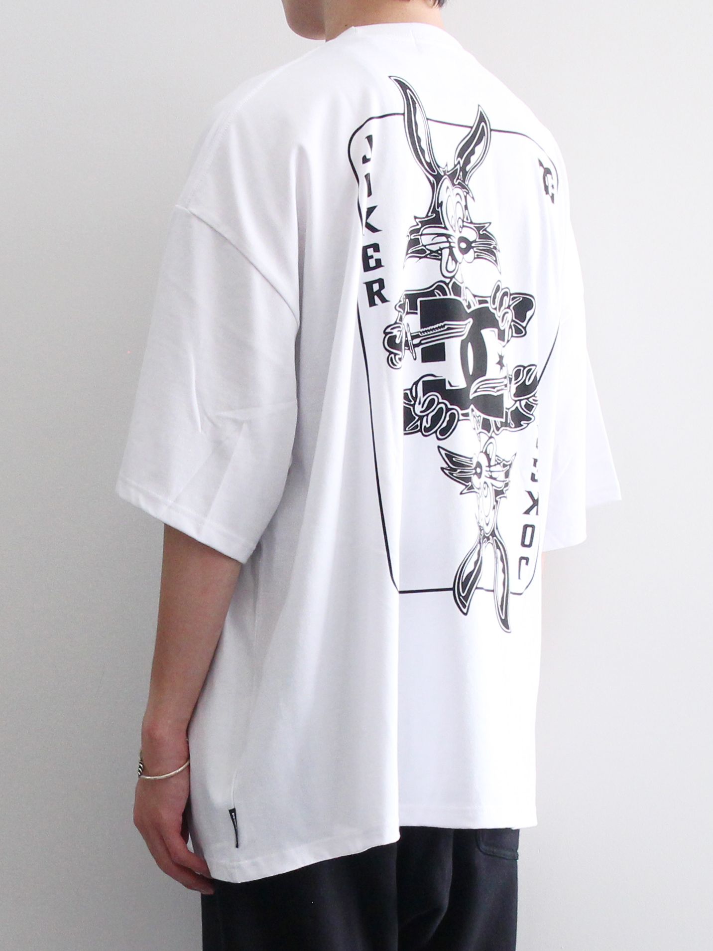 KIDILL - SHORT SLEEVE WIDE TEE COLLAB WITH DC SHOES JOKER - WHITE 