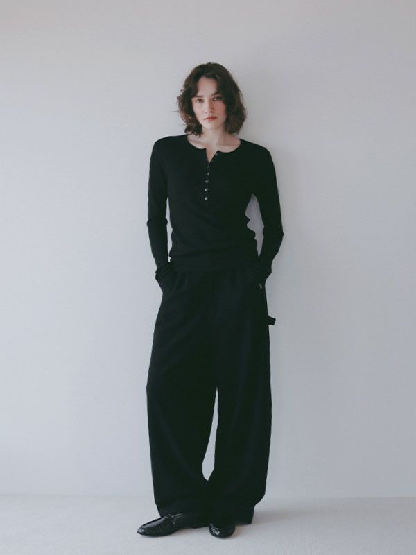 シアーワッフルヘンリーネックプルオーバー （BLACK)