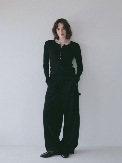 シアーワッフルヘンリーネックプルオーバー （BLACK)