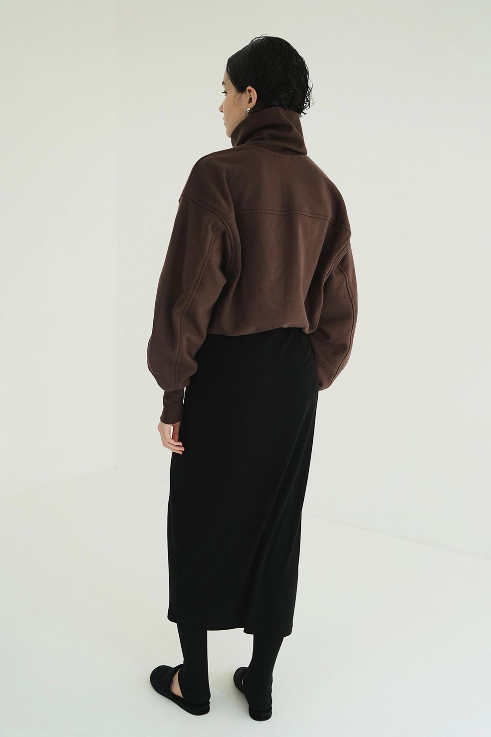 ハーフジップショートトップス｜ HALF ZIP SHORT TOPS (BROWN)