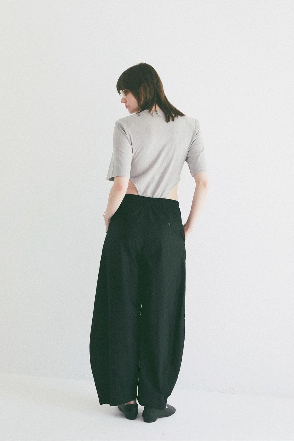 ナイロンイージーパンツ - CRINKLED SHEER NYLON PANTS(BLACK)