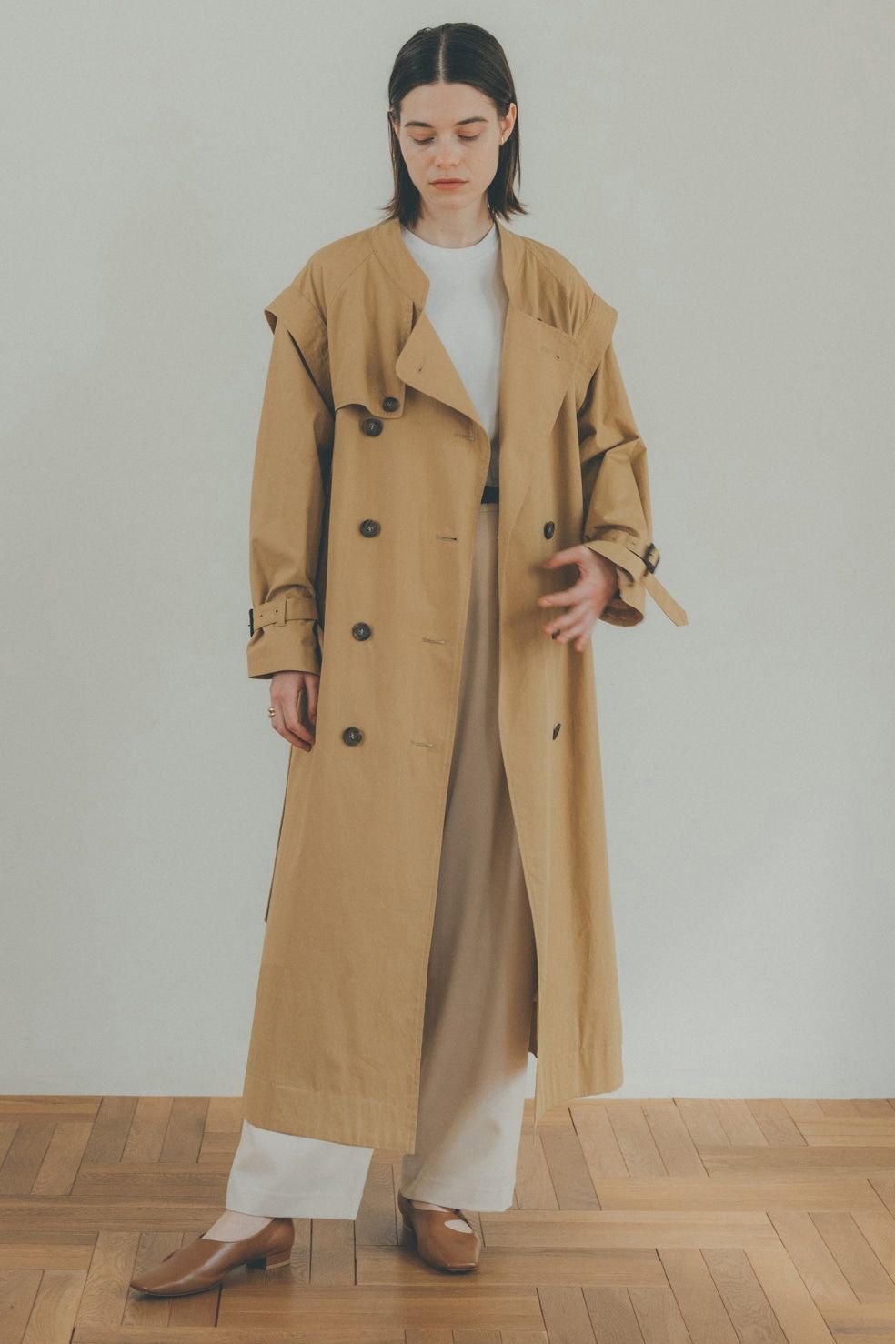 簡易包装での発送となりますCLANE 2WAY SQUARE SLEEVE TRENCH COAT