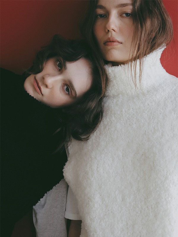 モールヤーンハイネックニットベスト （WHITE)