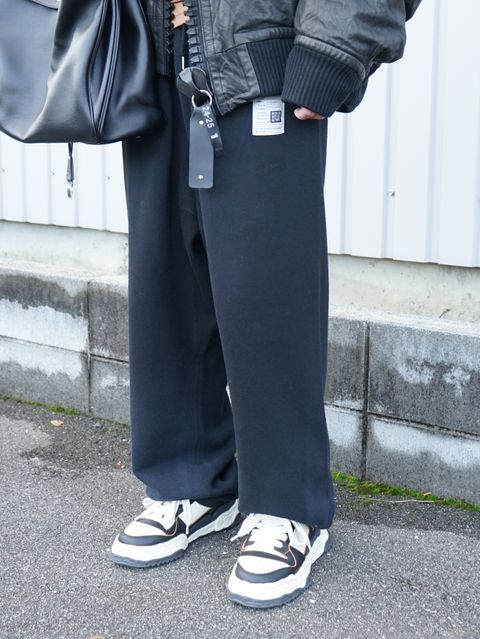 “BACKLASH × Maison MIHARA YASUHIRO” 拘りの革を使用したレザースタイル