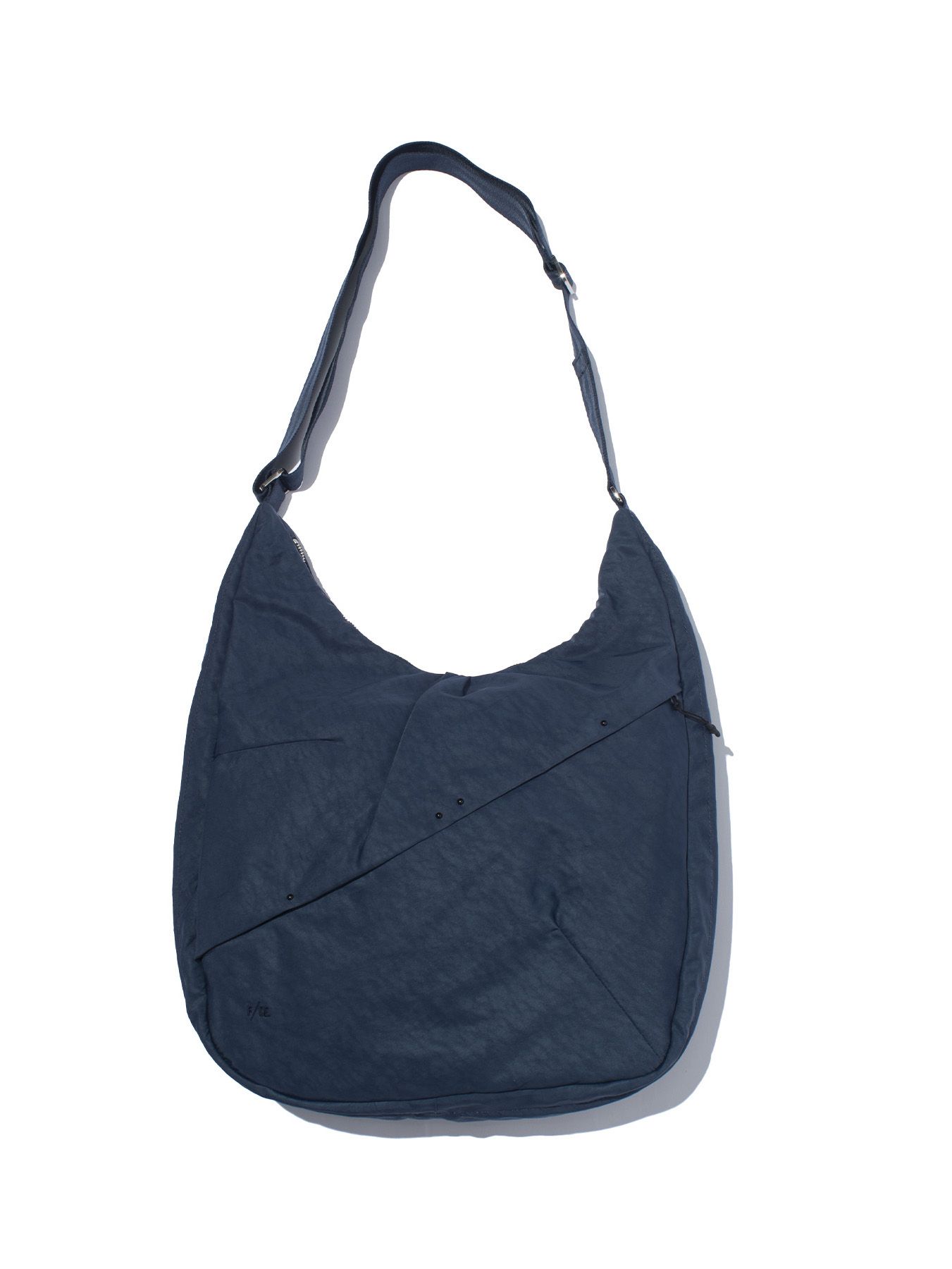 テクスチャード ツイル ショルダー トートバッグ  / TEXTURED TWILL SHOULDER TOTE （NAVY)