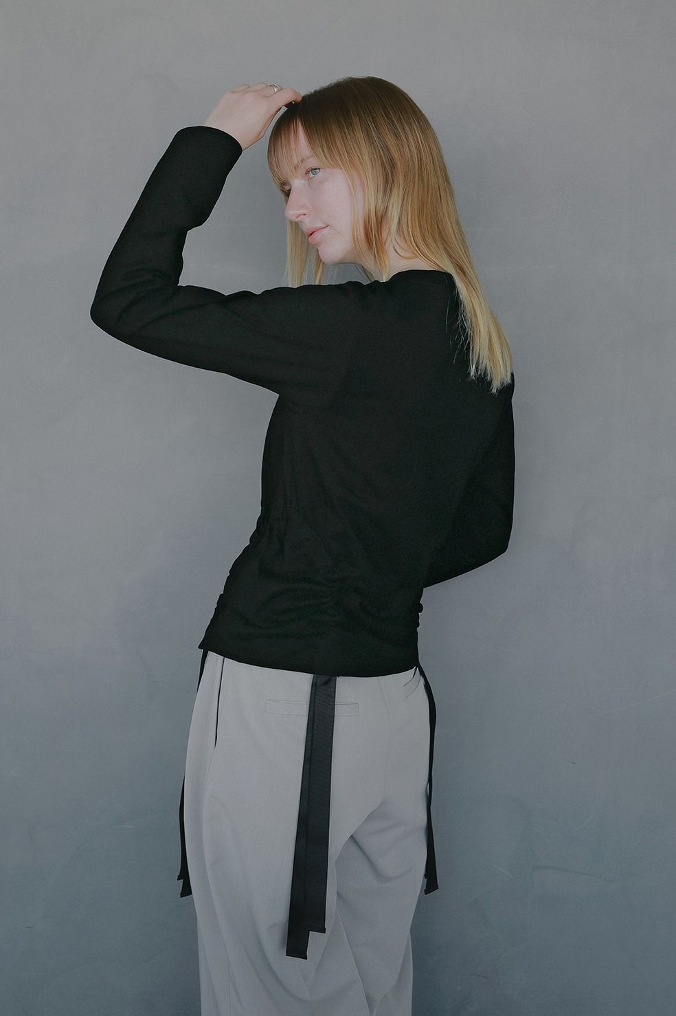 サイドリボントップス - SIDE RIBBON CUT TOPS (BLACK)