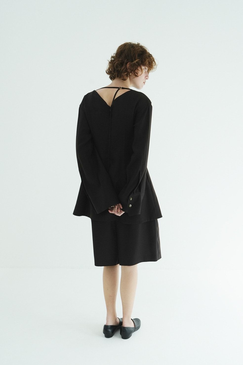 テンセルミニフレアワンピース - TENCEL MINI FLARE ONEPIECE (BROWN)