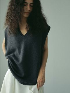 コットン カシミヤ ニット ベスト - CHARCOAL