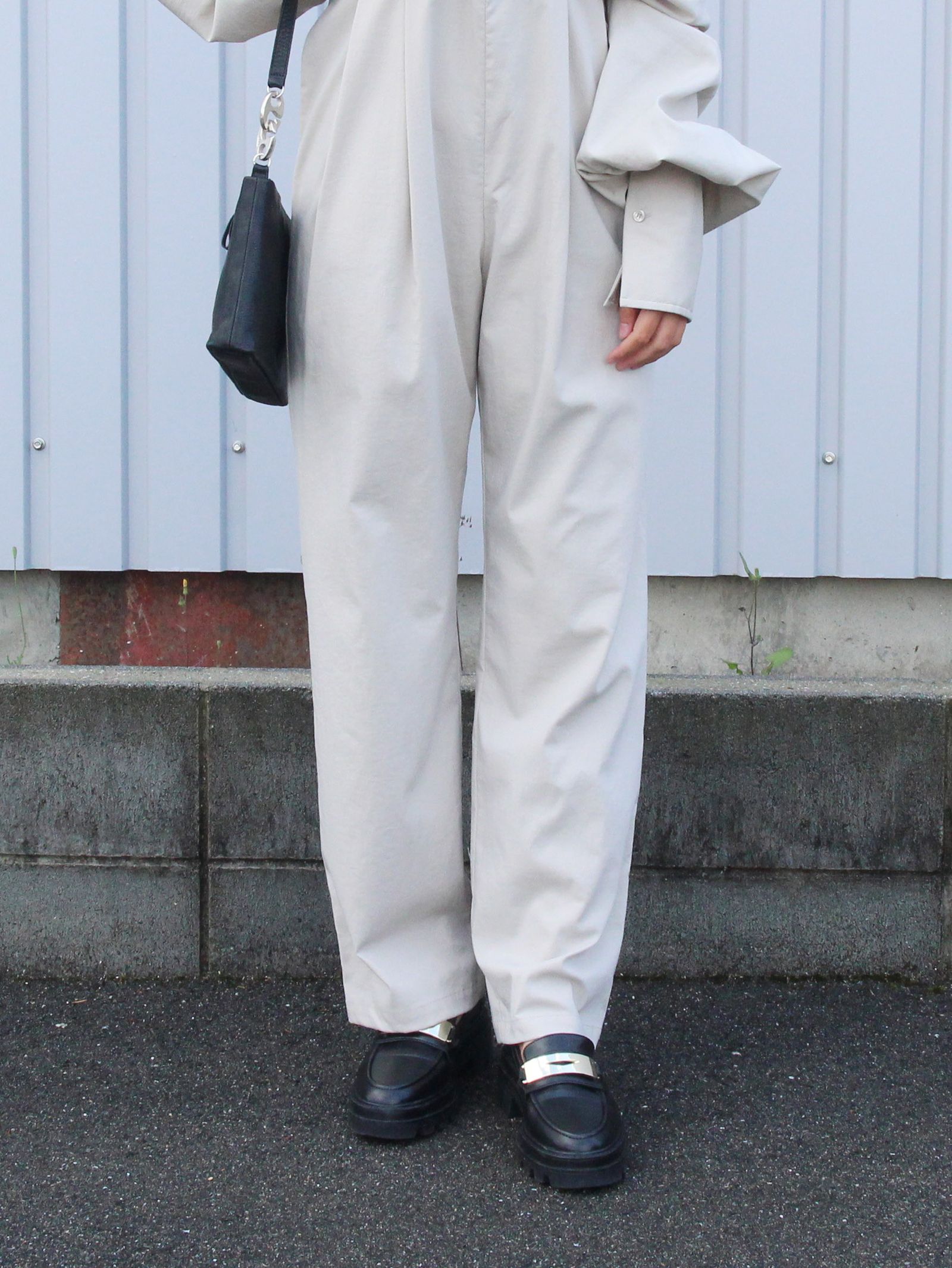 女性らしいデザイン CLANEのカシュクールオールインワン | 1164
