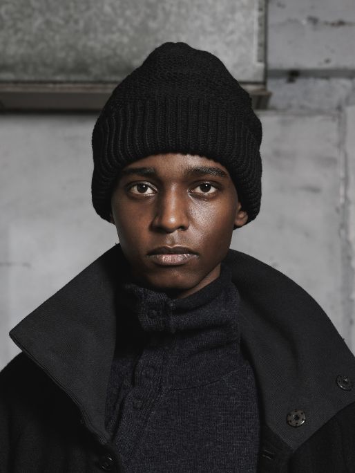 ケーブル ビーニー - CABLE KNIT BEANIE BLACK