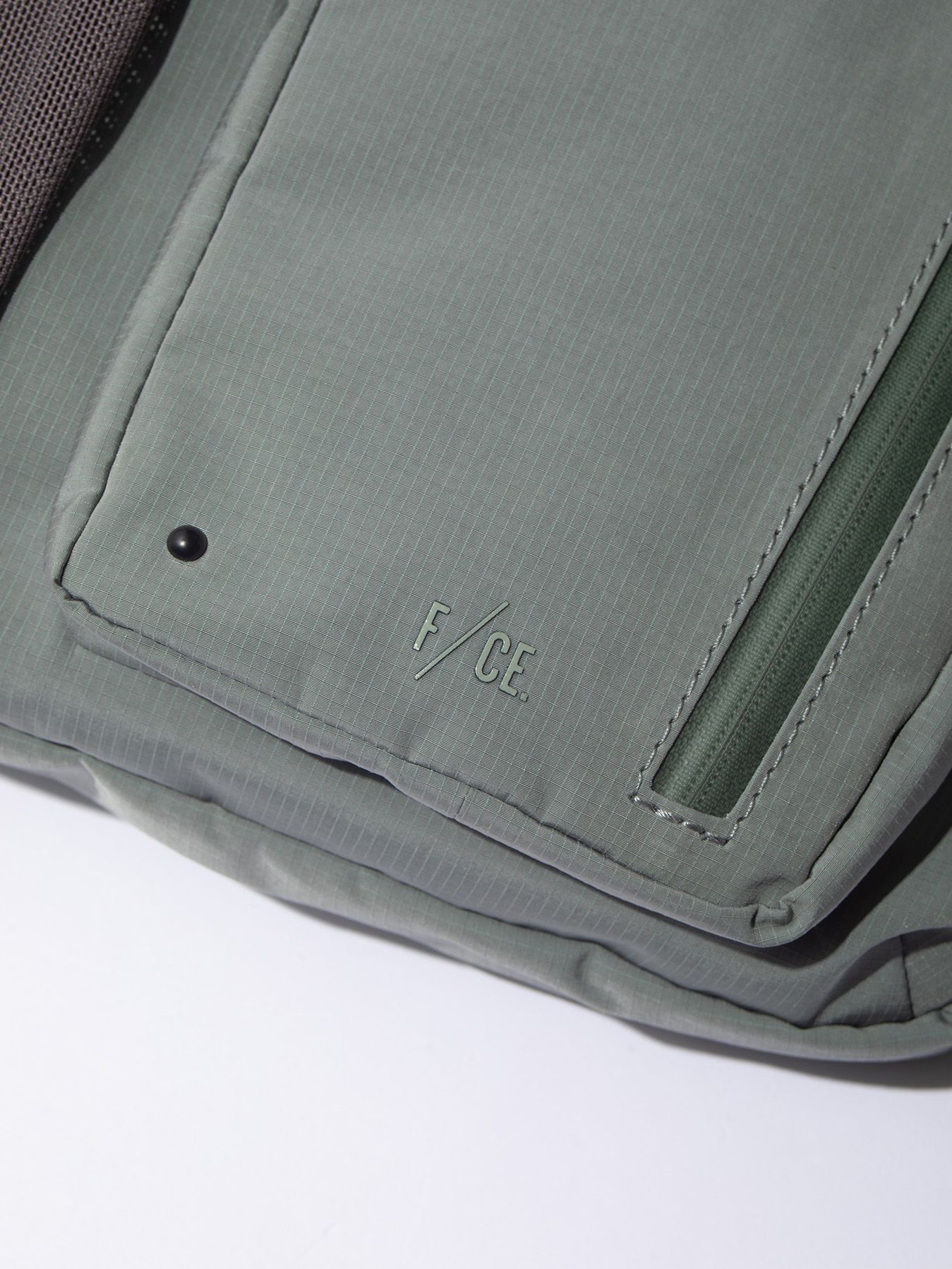 テックスニック® ボックス サコッシュ - TEXNIC® BOX SACOCHE (Foliage Green)