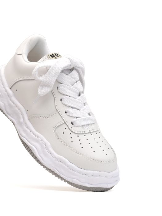 オリジナルソールスニーカー "WAYNE" OG Sole Leather Low-top Sneaker  A07FW702 - WHITE