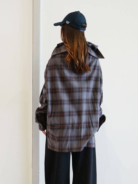 MMYのレイヤードシャツ抜け感をプラスした秋の装い