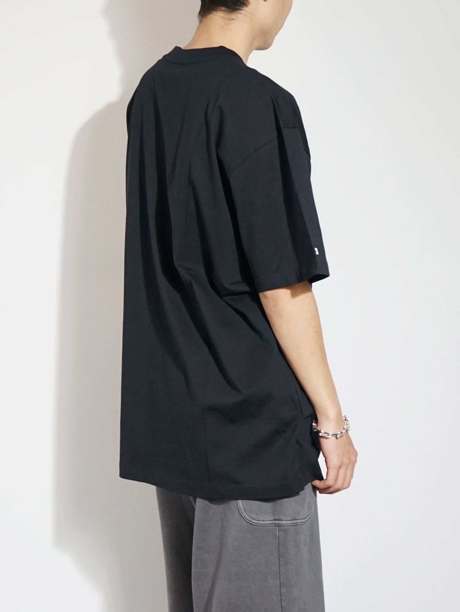 SALOMON LOGO 男性用半袖 T シャツ - BLACK