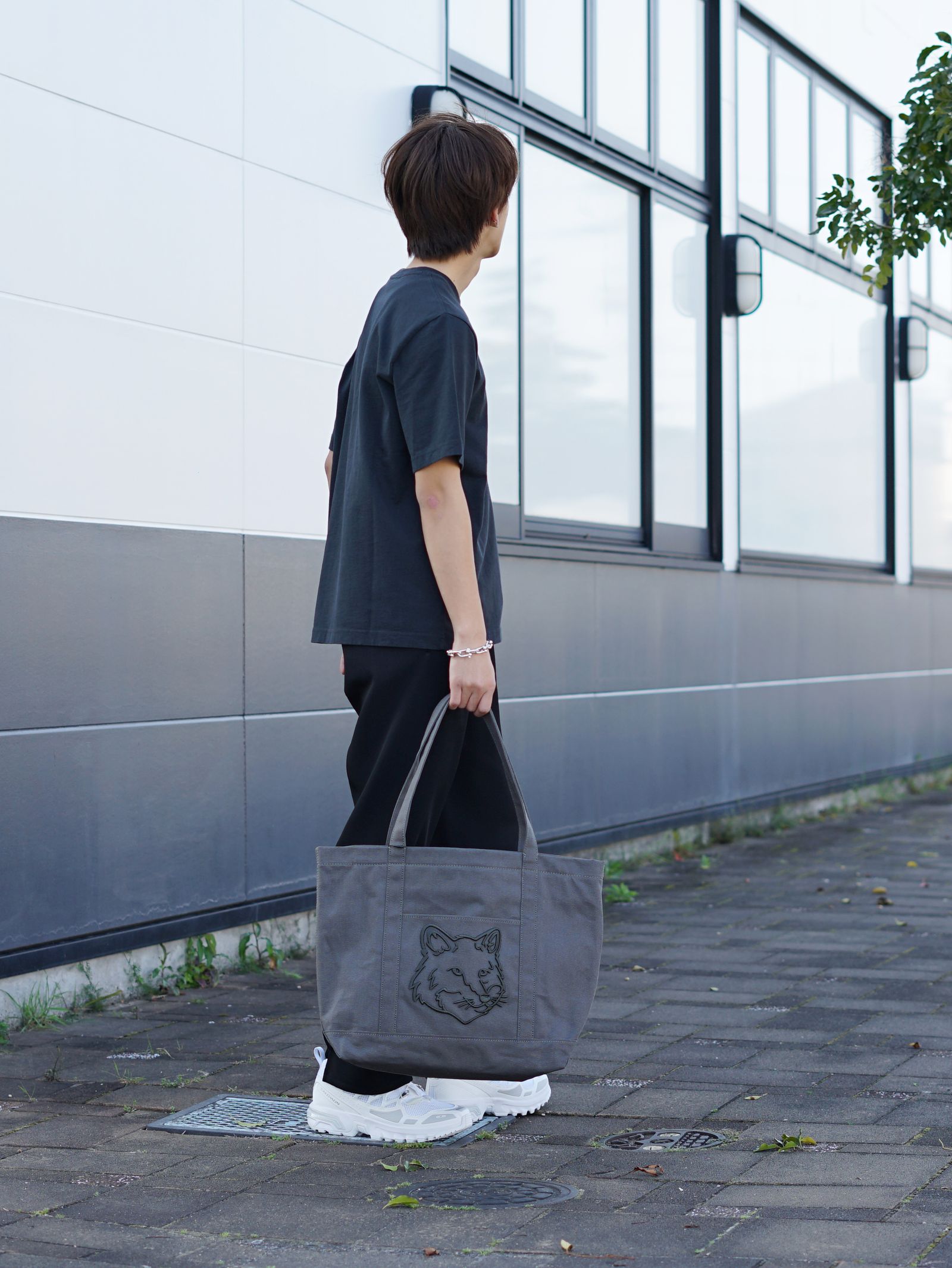 メゾンキツネでつくる大人のデイリーコーデ