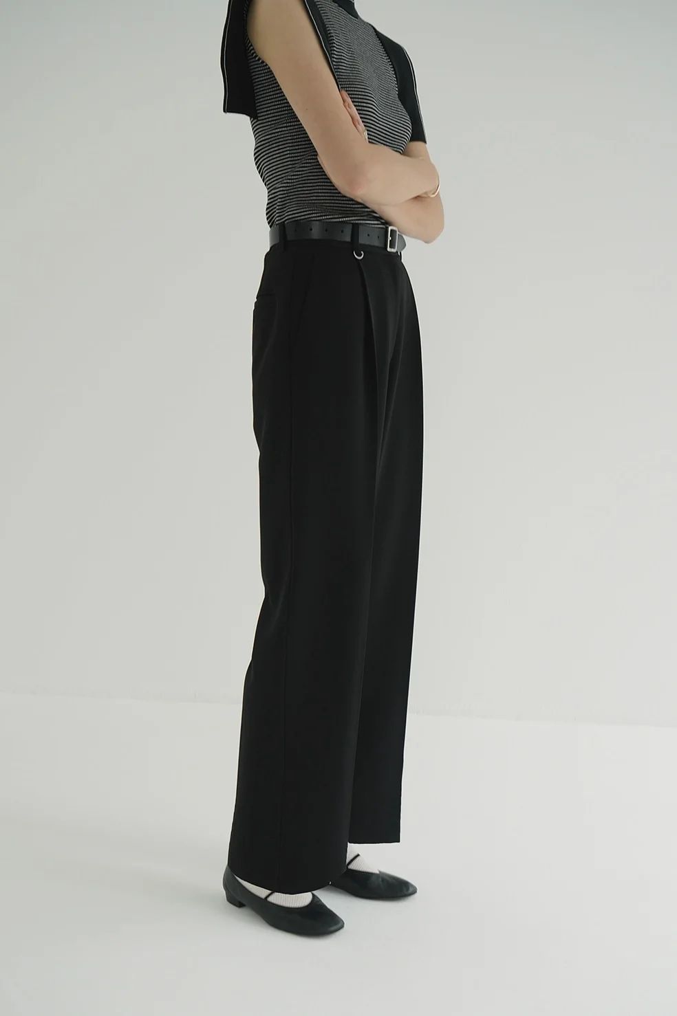 2WAY TUCK STRAIGHT PANTS BLACK - タックストレートパンツ