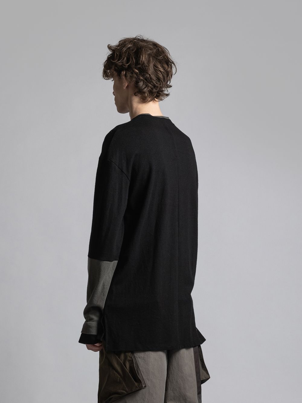 ウールスムースプルオーバー - Wool Smooth Pullover - BLACK