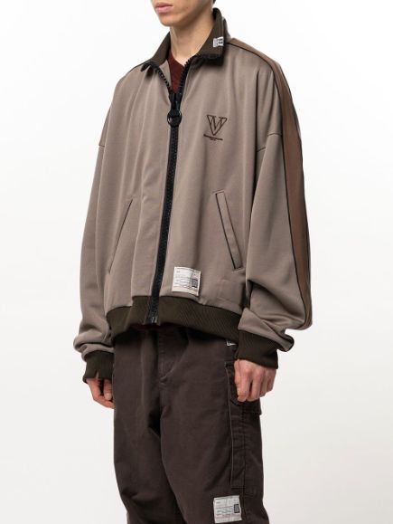 ワイドバック トラックジャケット - Wide Back Track Jacket （BEIGE)