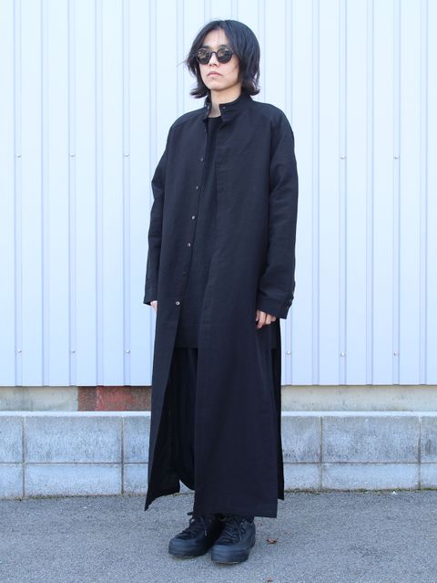 kujaku ならではの軽さのあるオールブラックスタイル