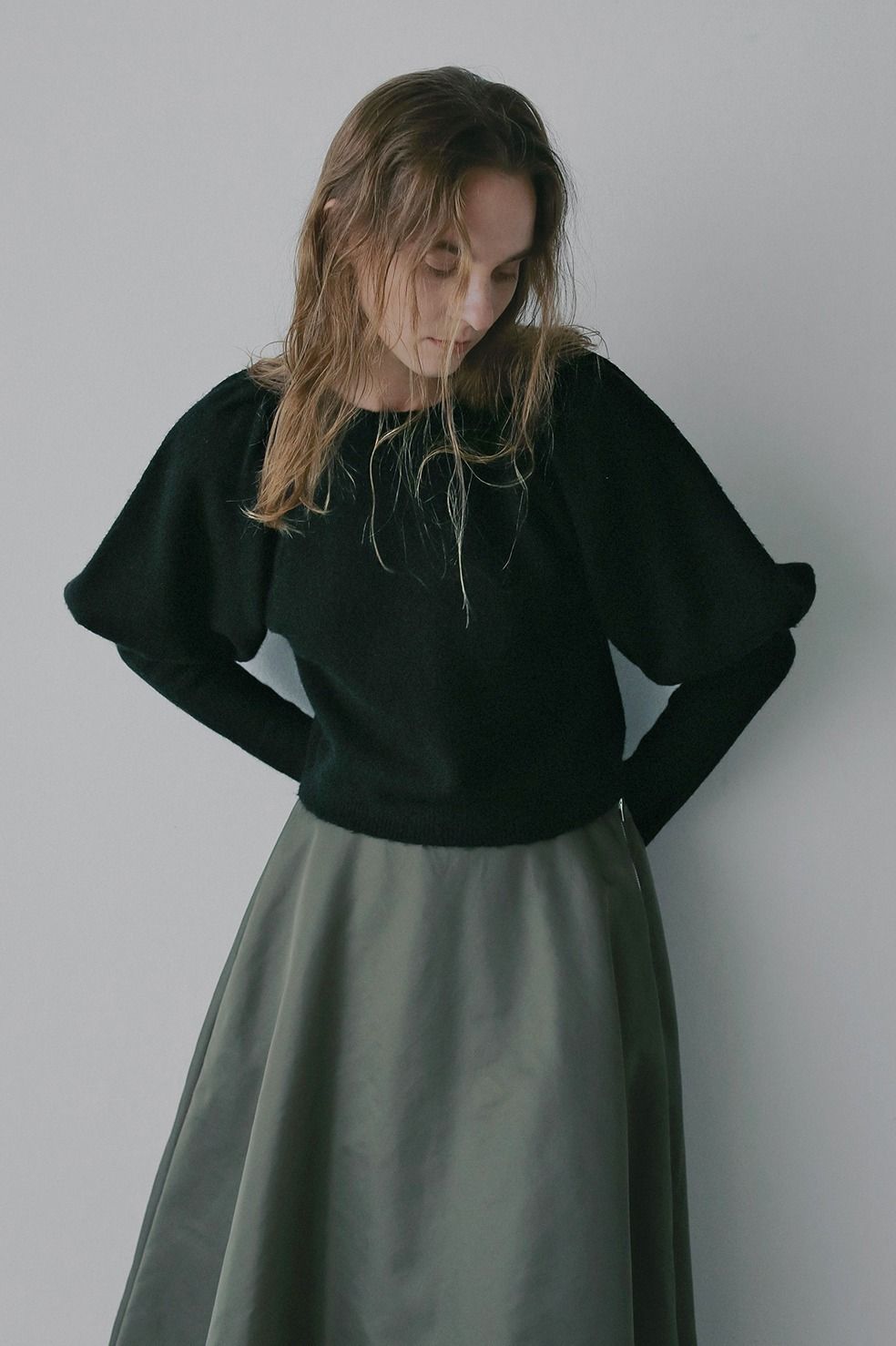 ニットプルオーバー - PUFFY SLEEVE KNIT (BLACK)