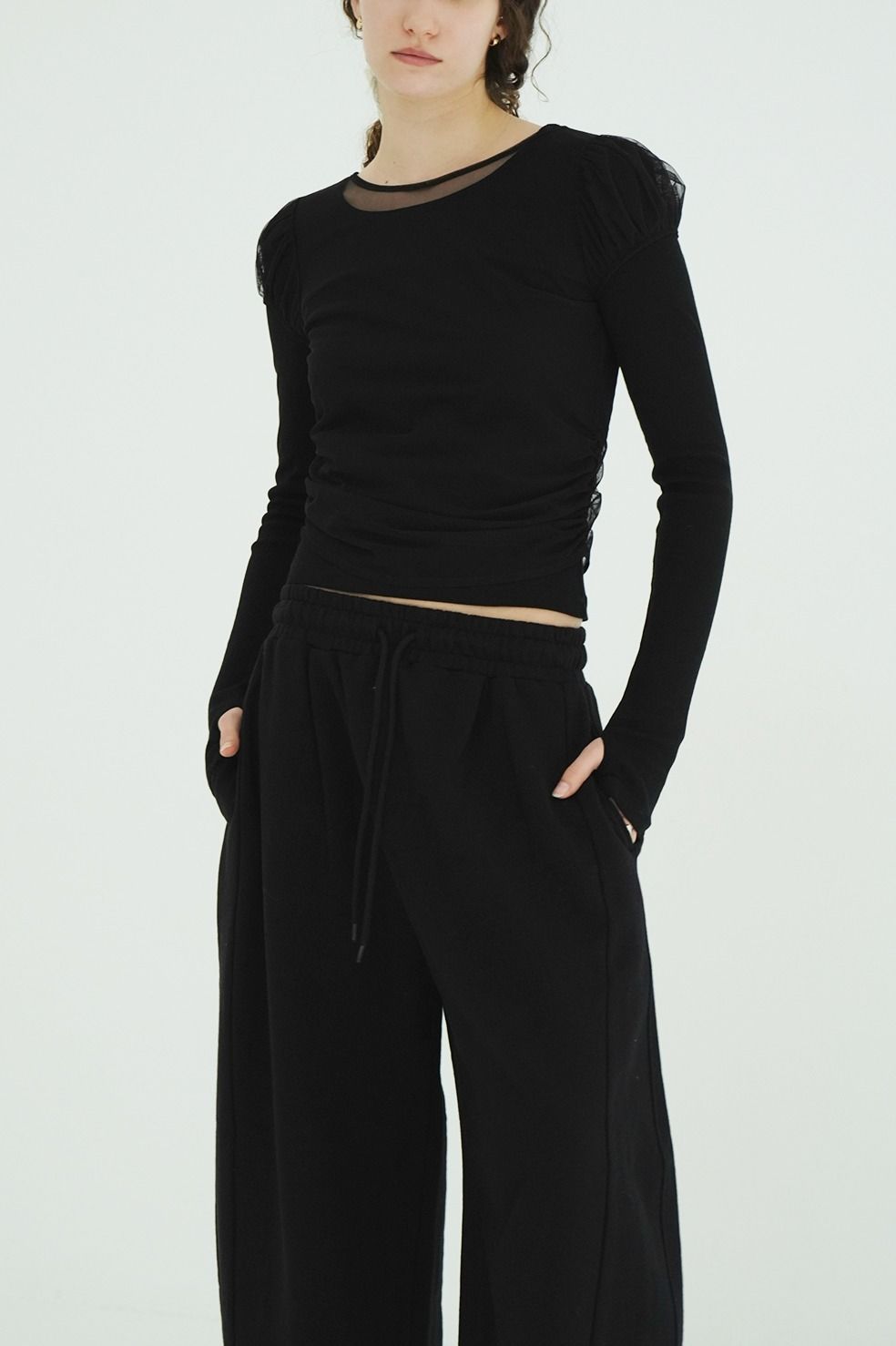 パフトップス - W FACE CLOUD PUFF SLEEVE TOPS (BLACK)