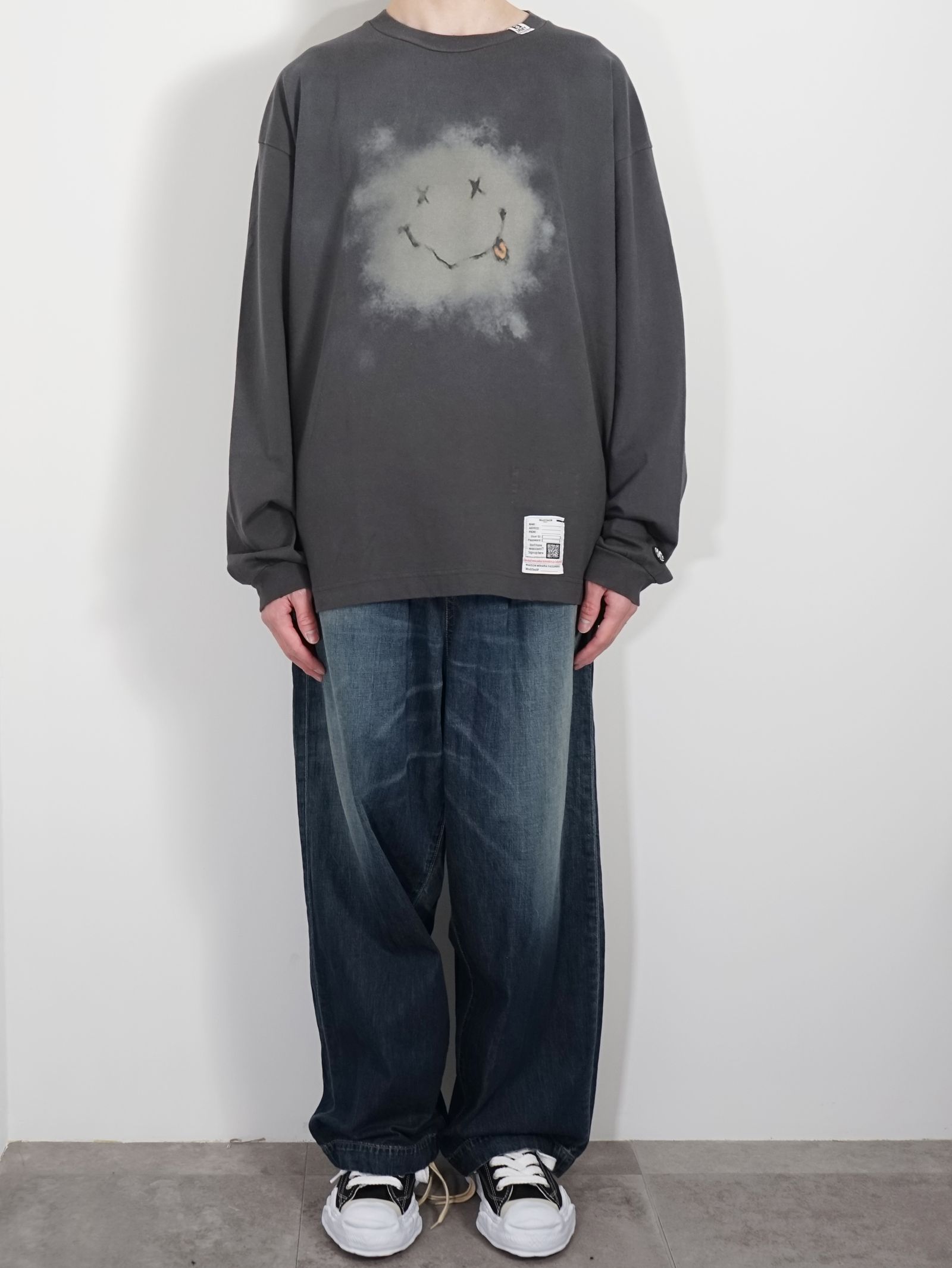 ディストレスト スマイリー ロングスリーブカットソー  / DISTRESSED SMILY LT / BLACK