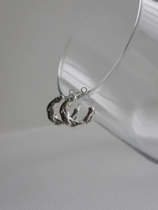 【両耳用】メルトピアス SV シルバー シンプル デザイン ユニセックス アクセサリー