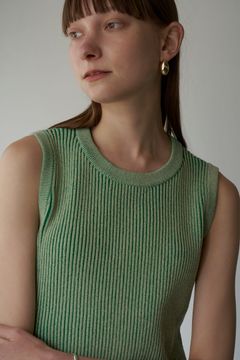 SLANT CUT NO SLEEVE KNIT TOPS - GREEN