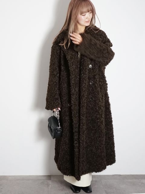 CLANE×ETREのきれいめコートスタイル